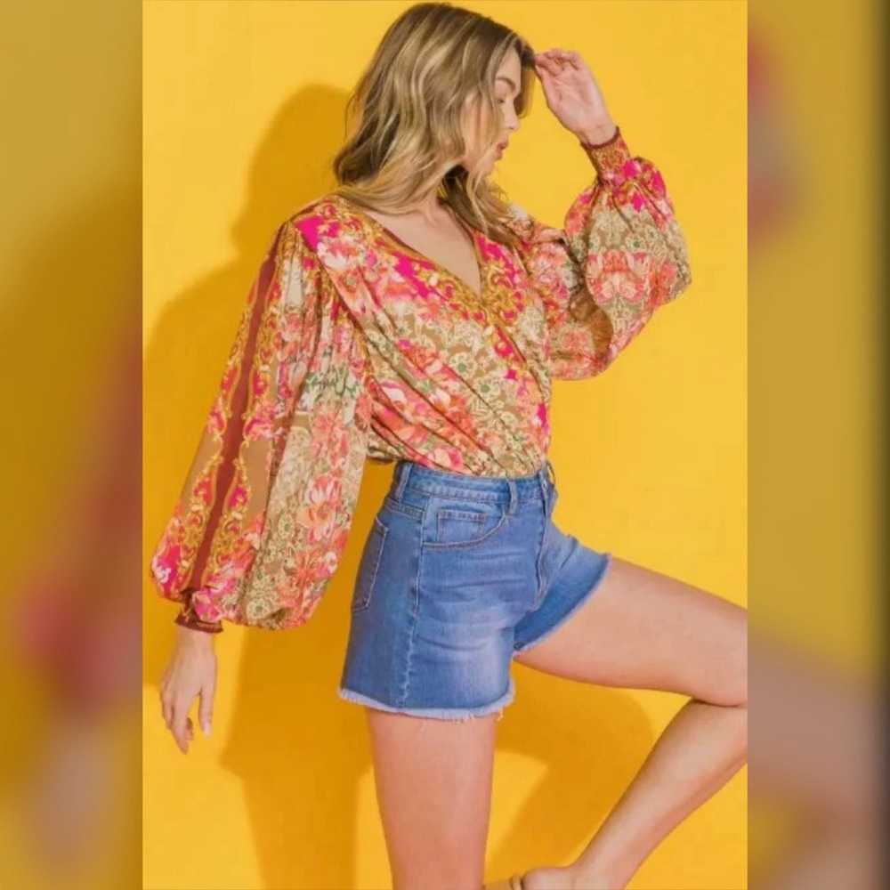 Bold Floral Print Bodysuit Top - Picture 2 of 8